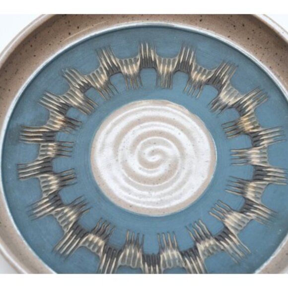 Vintage MCM Abstract Handcrafted Stoneware Studio Pottery Dish - Picture 4 of 6